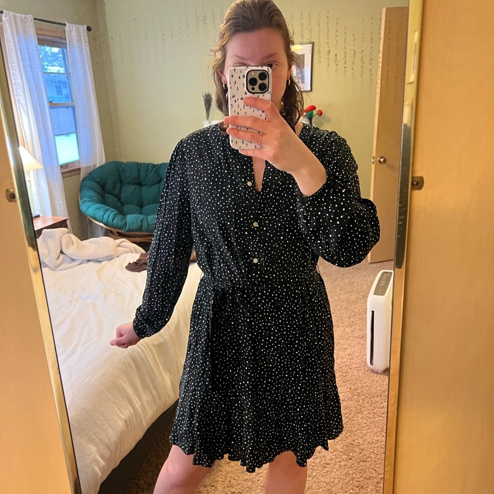 GAP Black and White Polka Dot Long Sleeve Dress